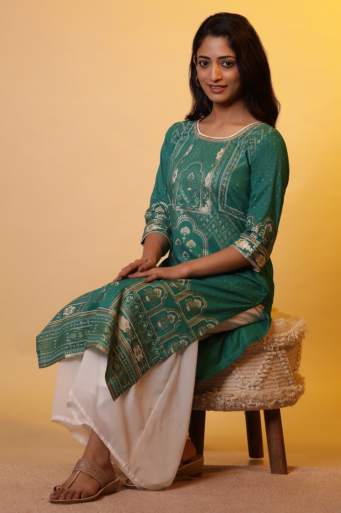 Green Printed Foil Print Sequined Straight Cotton Kurta