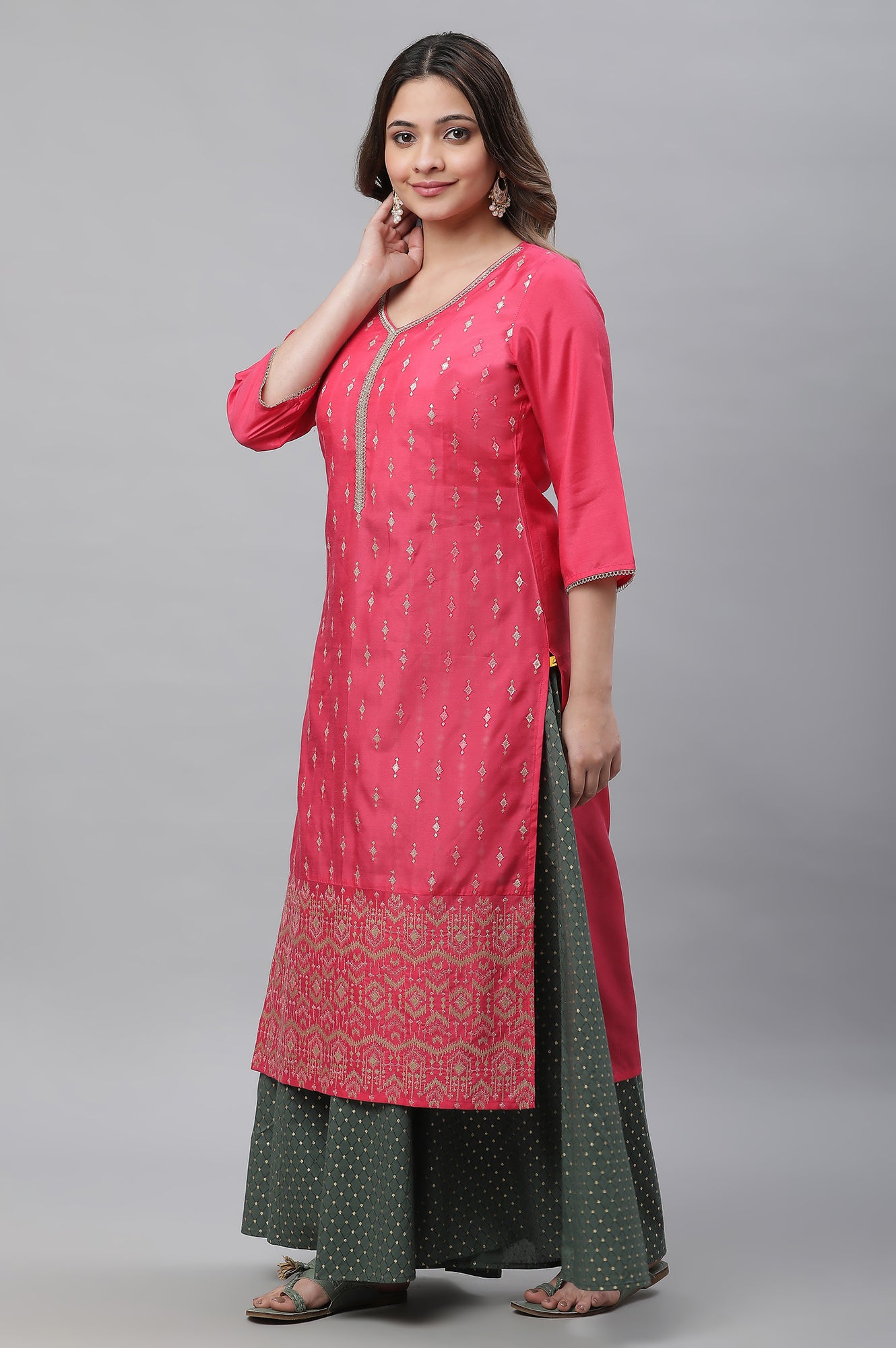 Pink Embellished Festive Kurta with Gold Puff Print