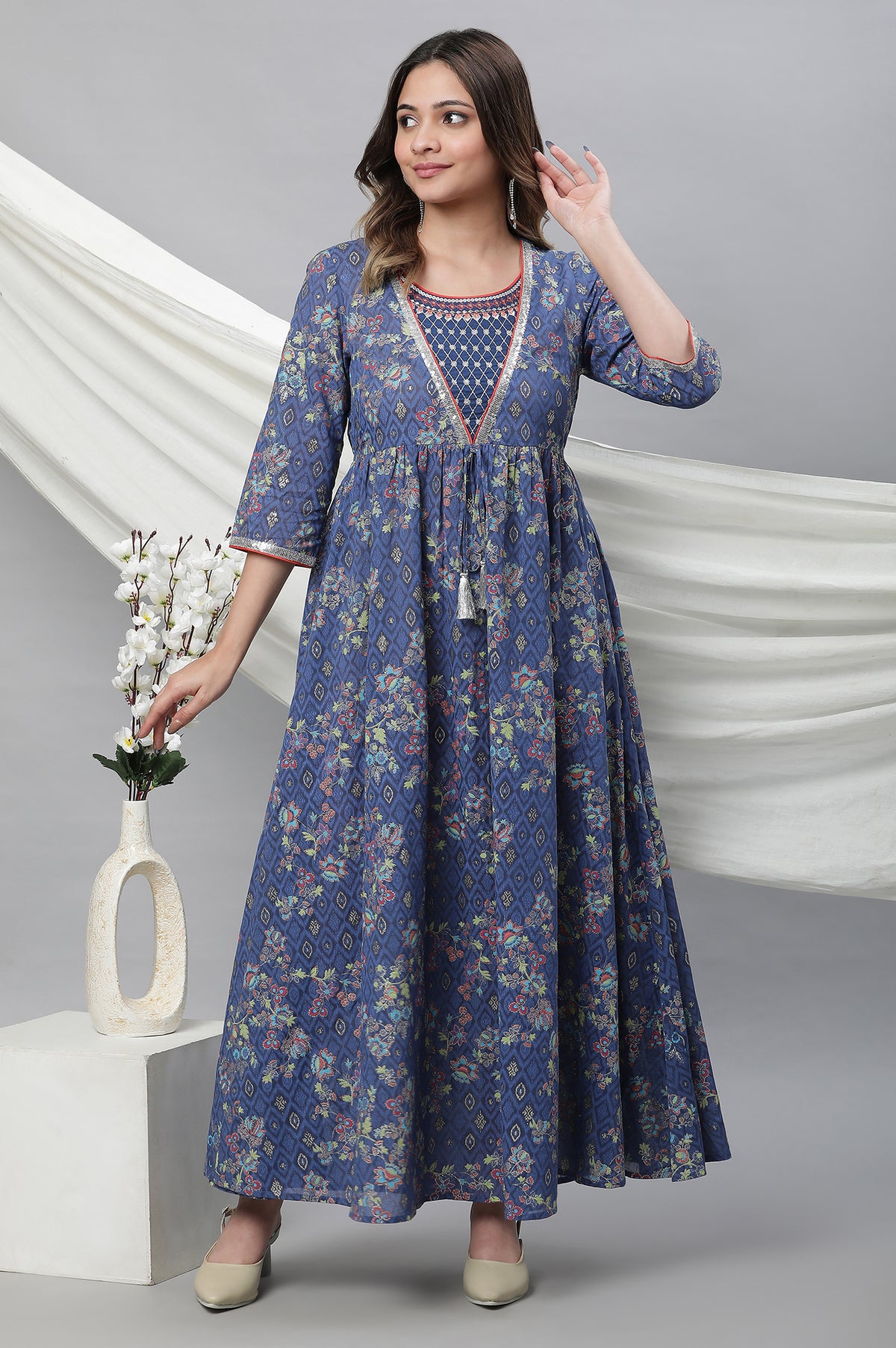 Blue Embellished Full-length Printed Kurta - XS