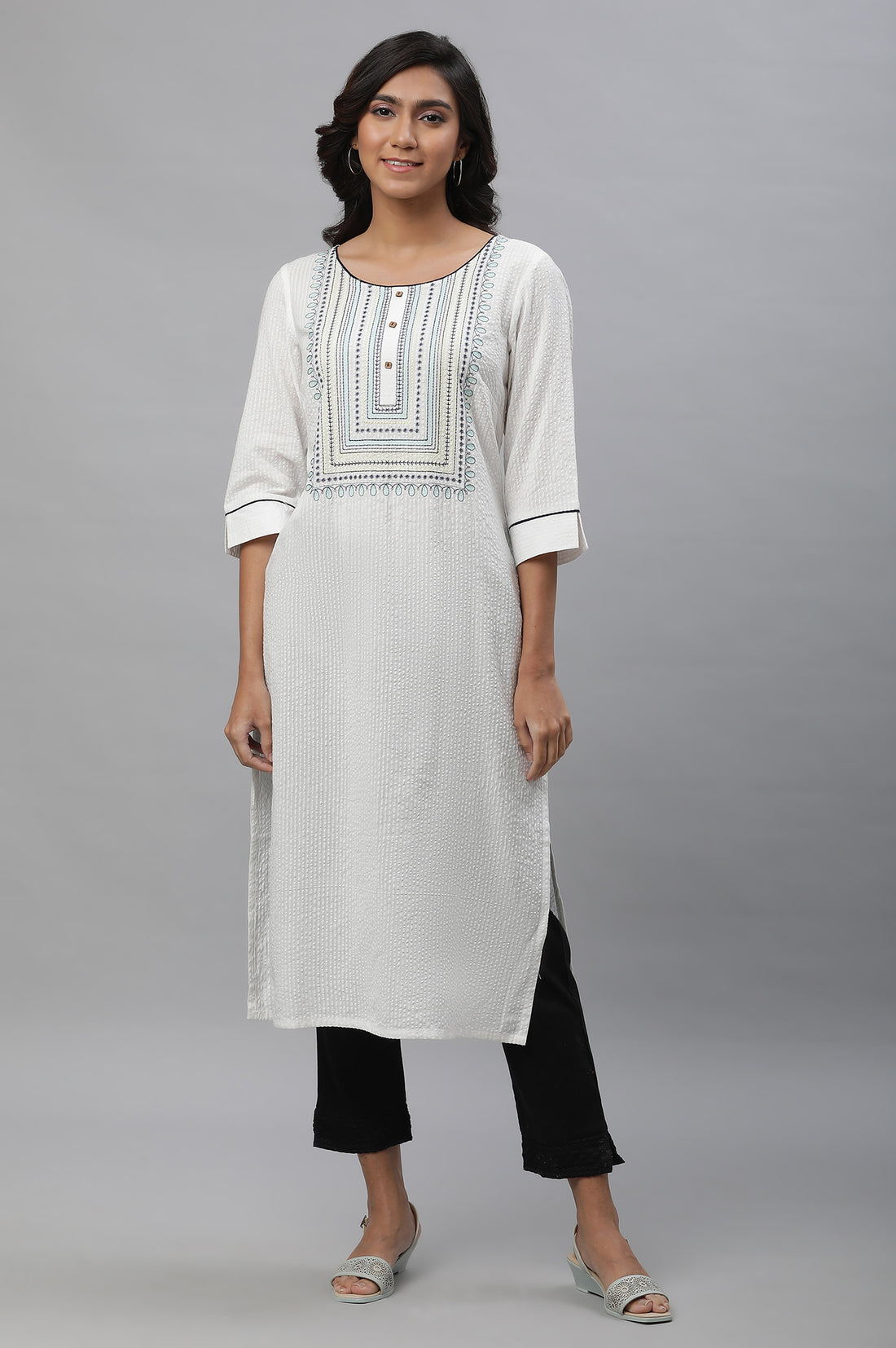 White Embroidered Textured Cotton Kurta