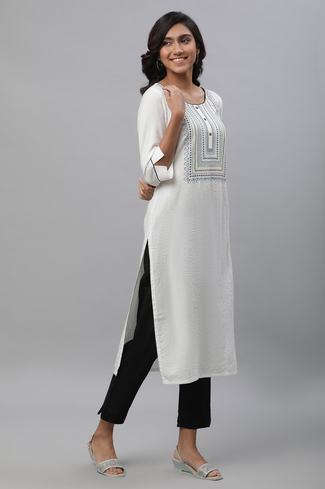 White Embroidered Seer Sucker Kurta