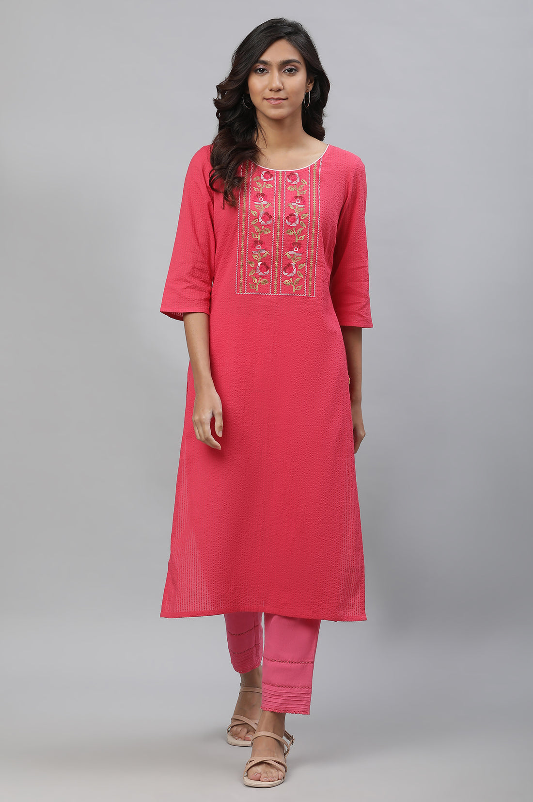 Pink Textured Cotton Embroidered Kurta