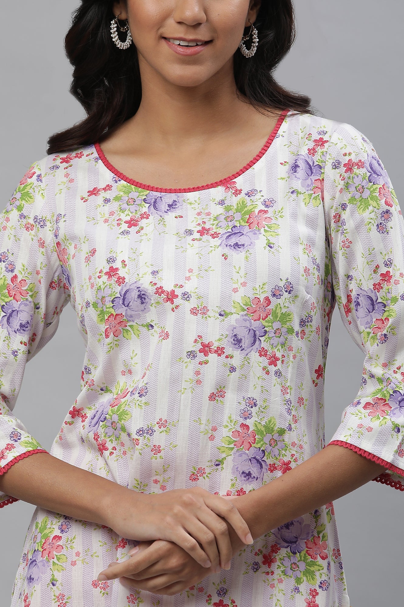 White &amp; Purple Floral Printed Kurta