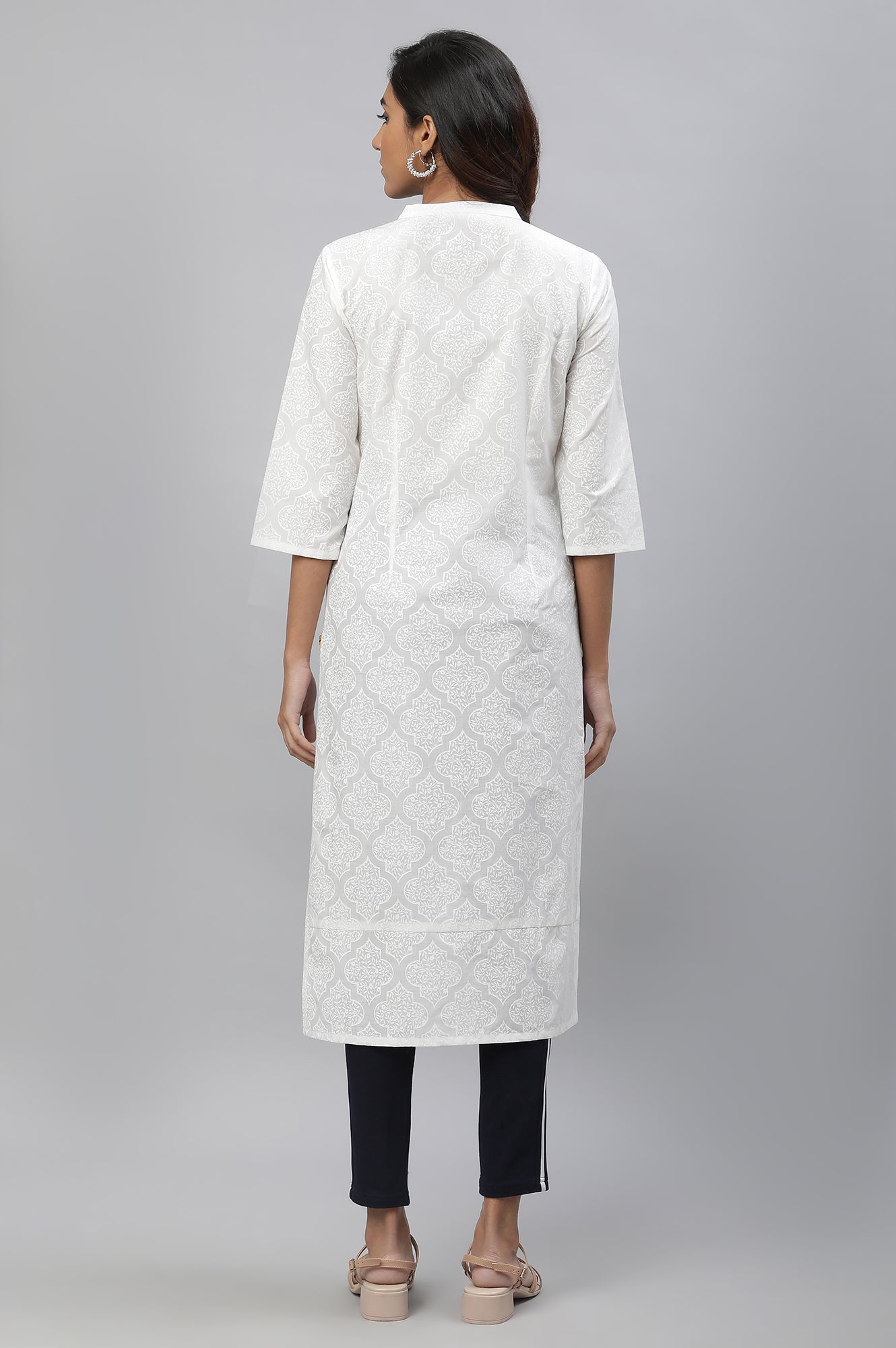 White Floral Motif Straight Kurta