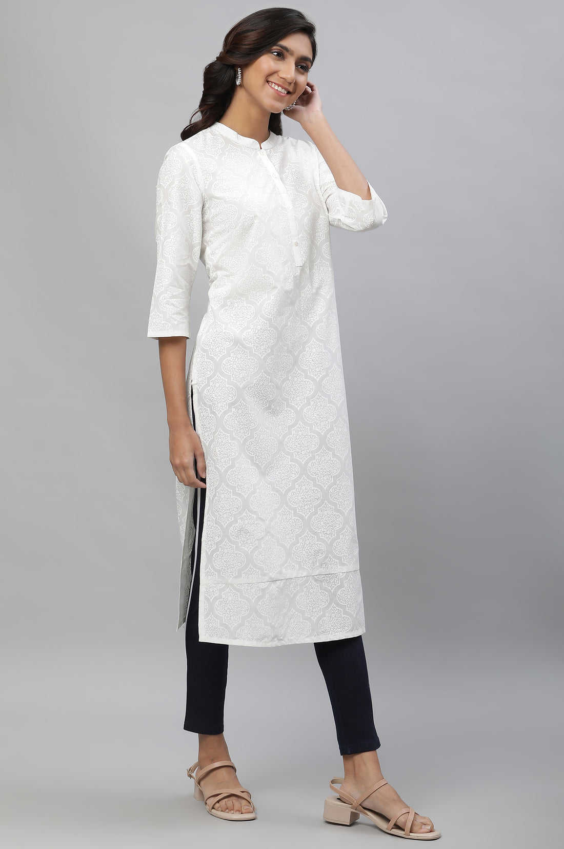 White Floral Motif Straight Kurta