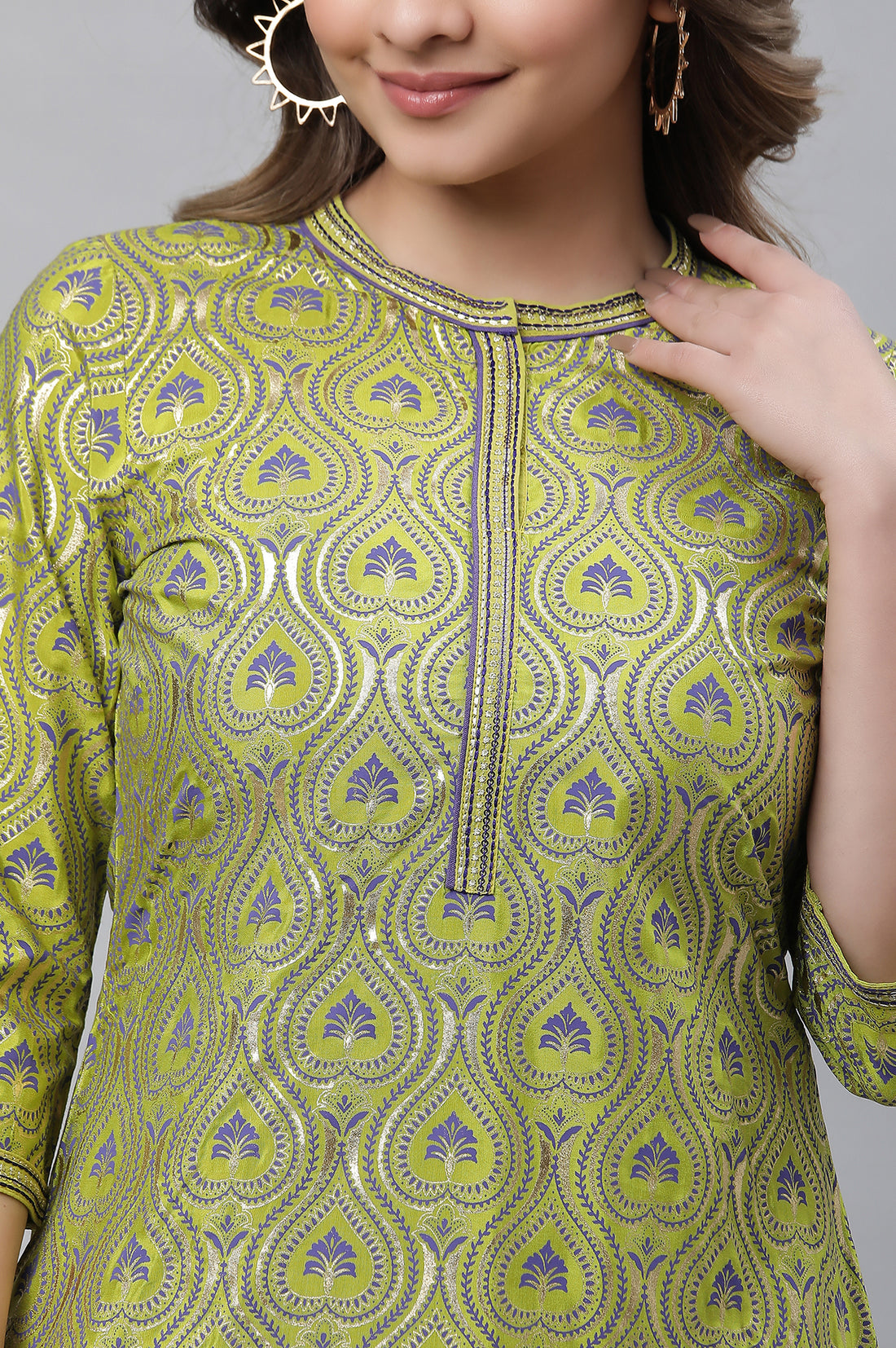 Green Ornamental Floral Print Embroidered Straight Woven Kurta