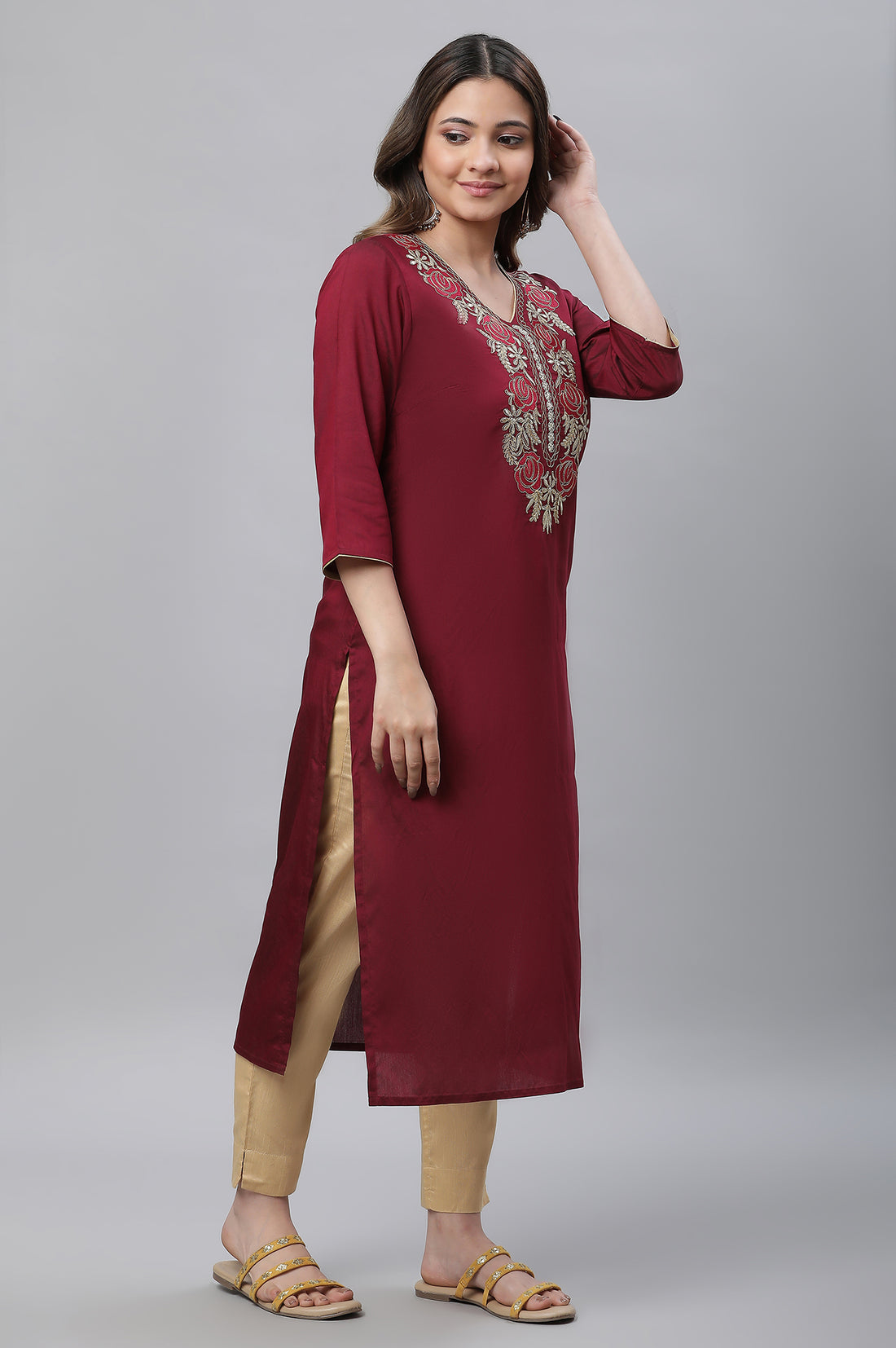 Maroon Solid Embroidered Straight Woven Kurta
