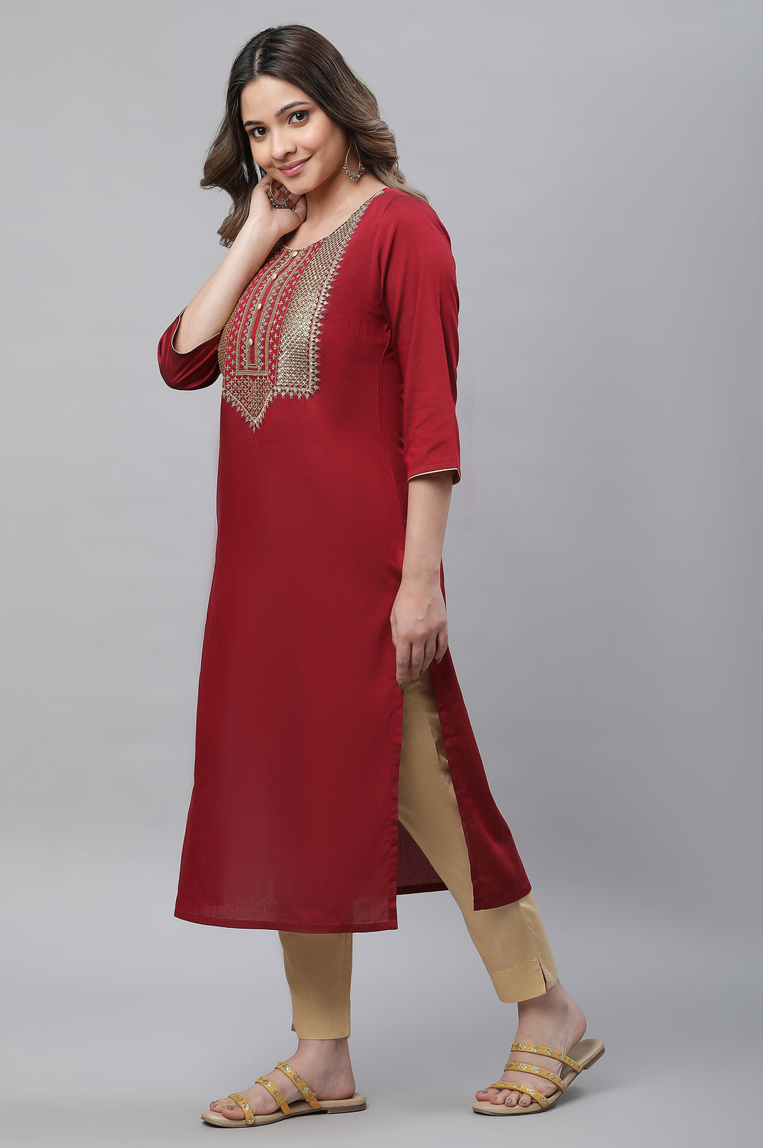 Red Embroidered Zari Work Straight Woven Kurta