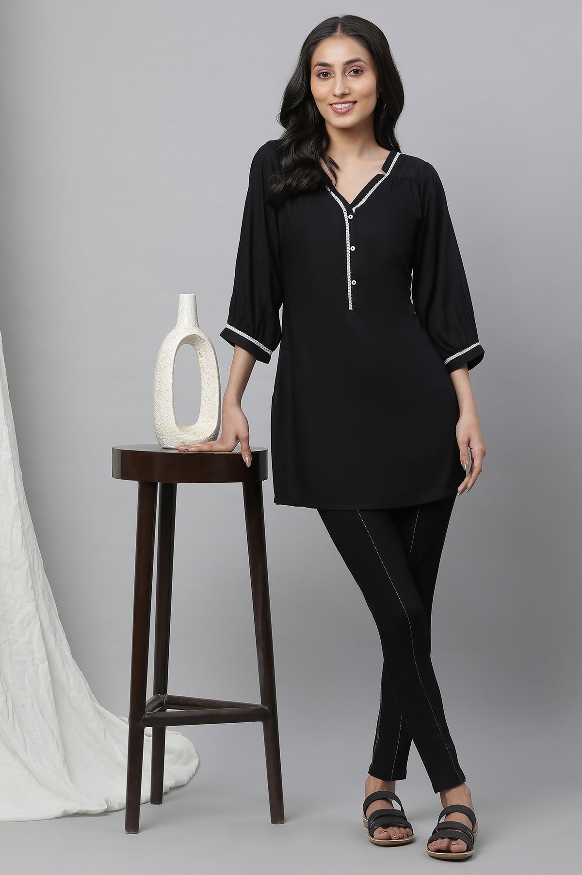 Black Solid Three-Quarter Sleeves V-Neck Rayon Kurti with Lace - XS