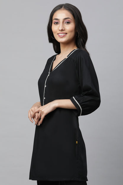 Three Quarter Sleeves V-Neck Kurti