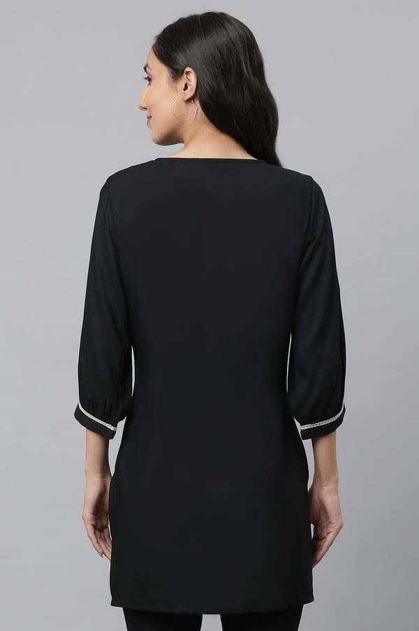 Black Solid Three-Quarter Sleeves V-Neck Rayon Kurti with Lace