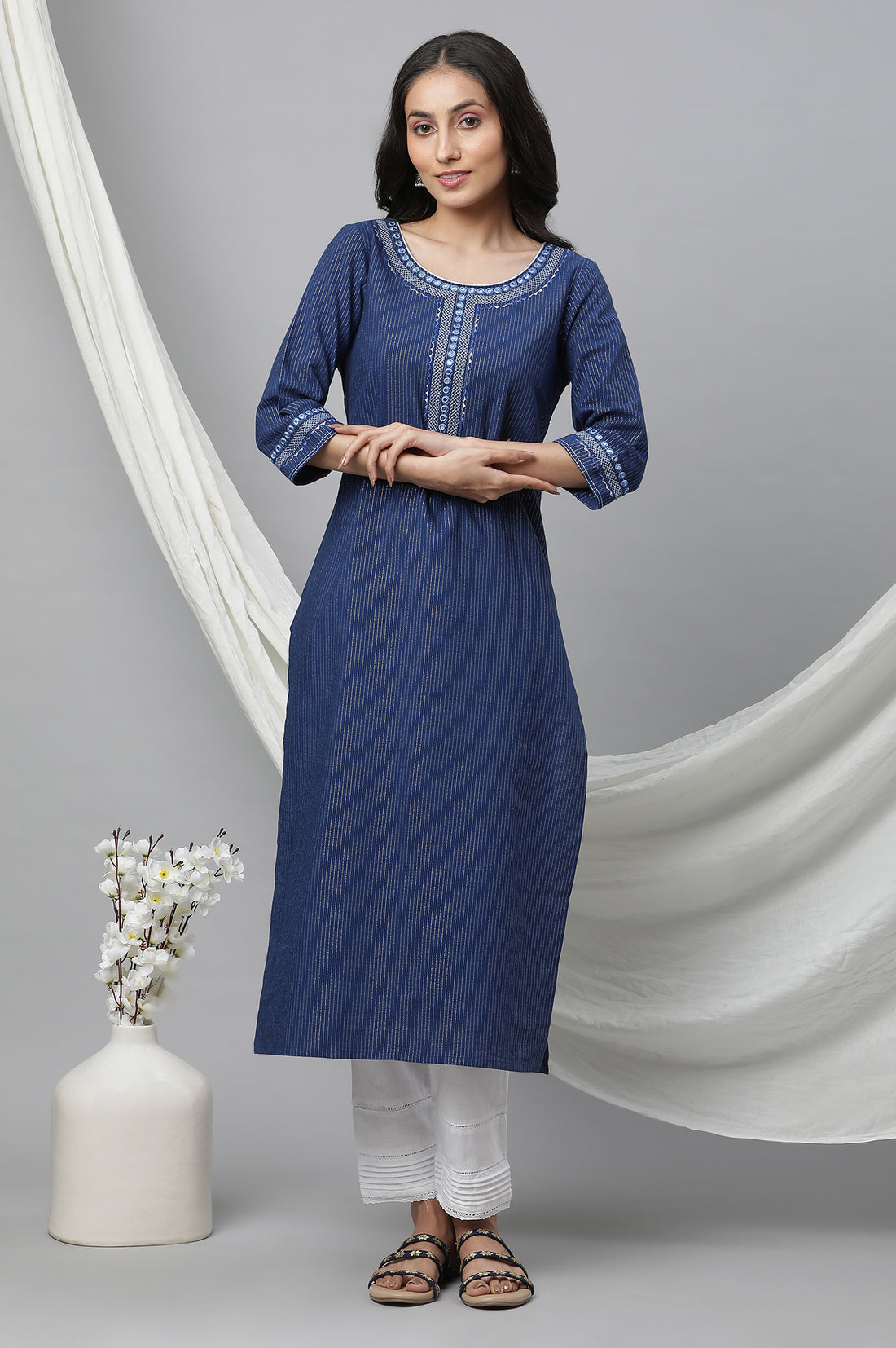 White Solid Lace Trim Straight-Leg Cotton Trouser