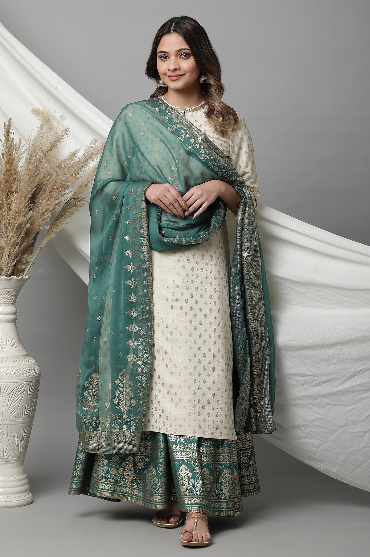 Green Floral Gold Printed Rectangular Woven Dupatta - FS