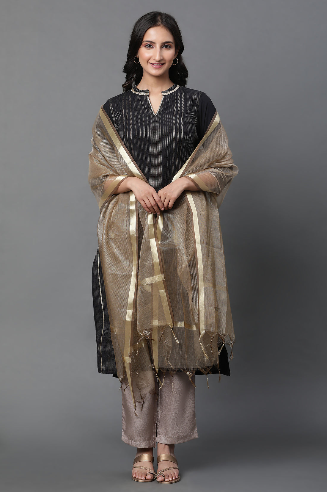 Gold Solid Yarn-Dyed Tassel Rectangular Zari Dupatta