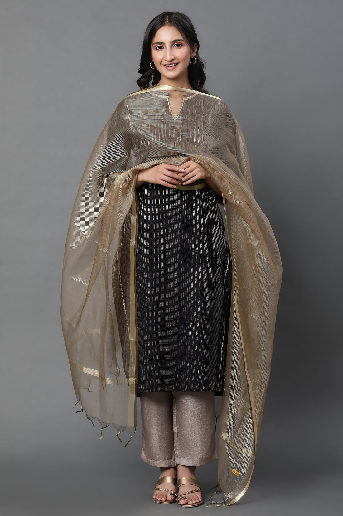 Gold Solid Yarn-Dyed Tassel Rectangular Zari Dupatta