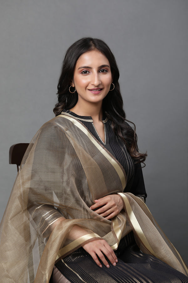 Gold Solid Yarn-Dyed Tassel Rectangular Zari Dupatta