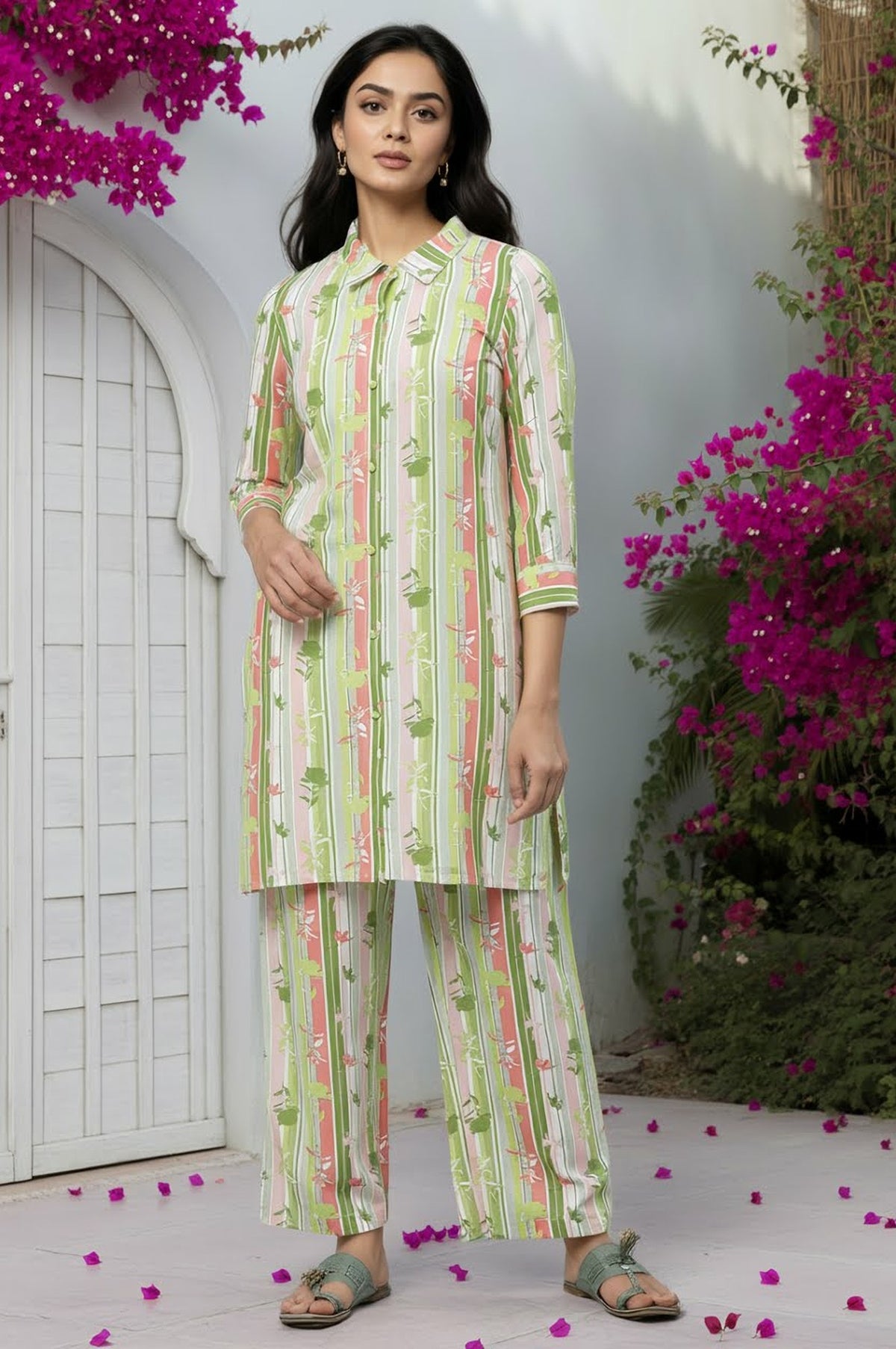 Elleven Women's Green Kurta & Trousers Co-ord Set in Multi-coloured Print - XS