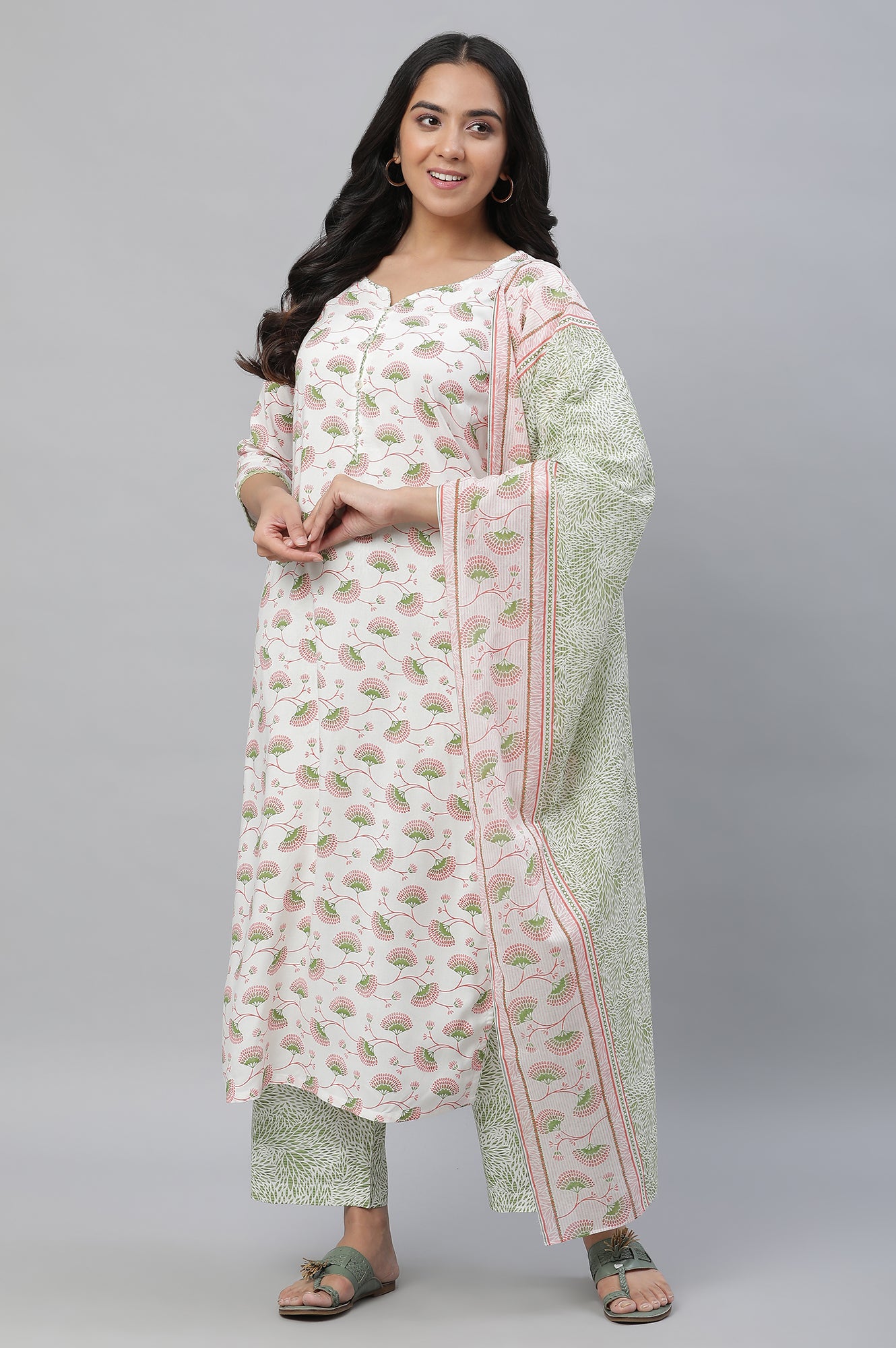 White Floral Printed Kurta, Pants &amp; Dupatta Set