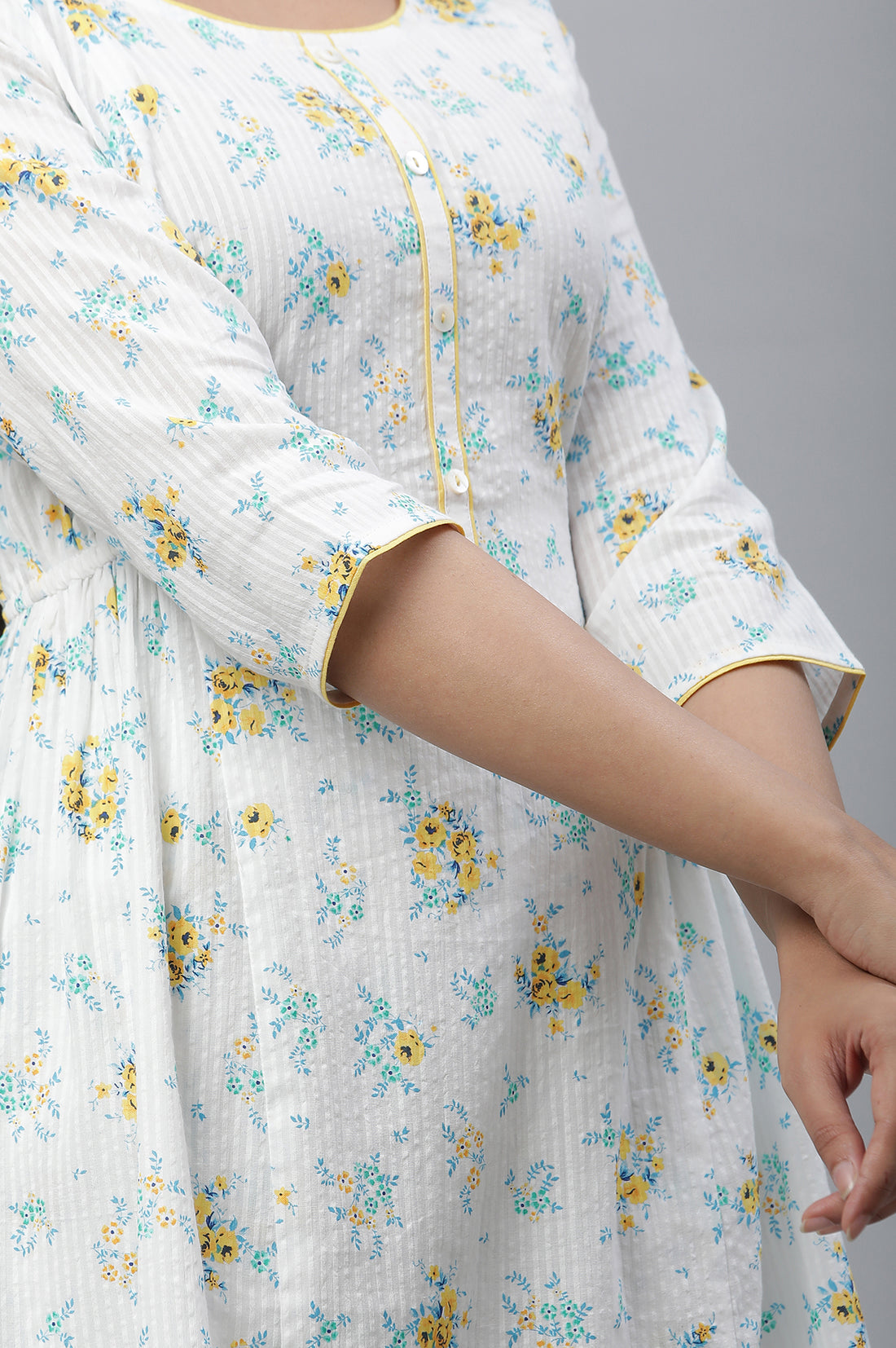 White Textured Cotton Kurta and Pants Co-ord Set