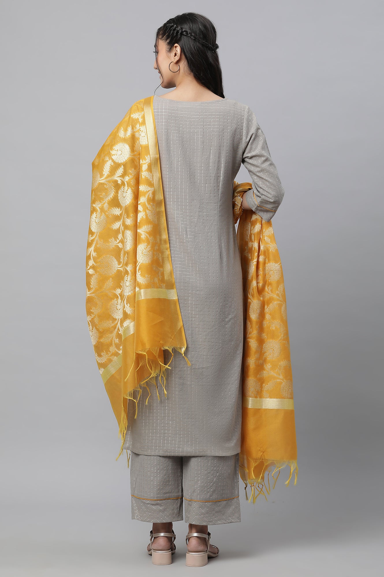 Grey Embellished Kurta, Pants &amp; Dupatta