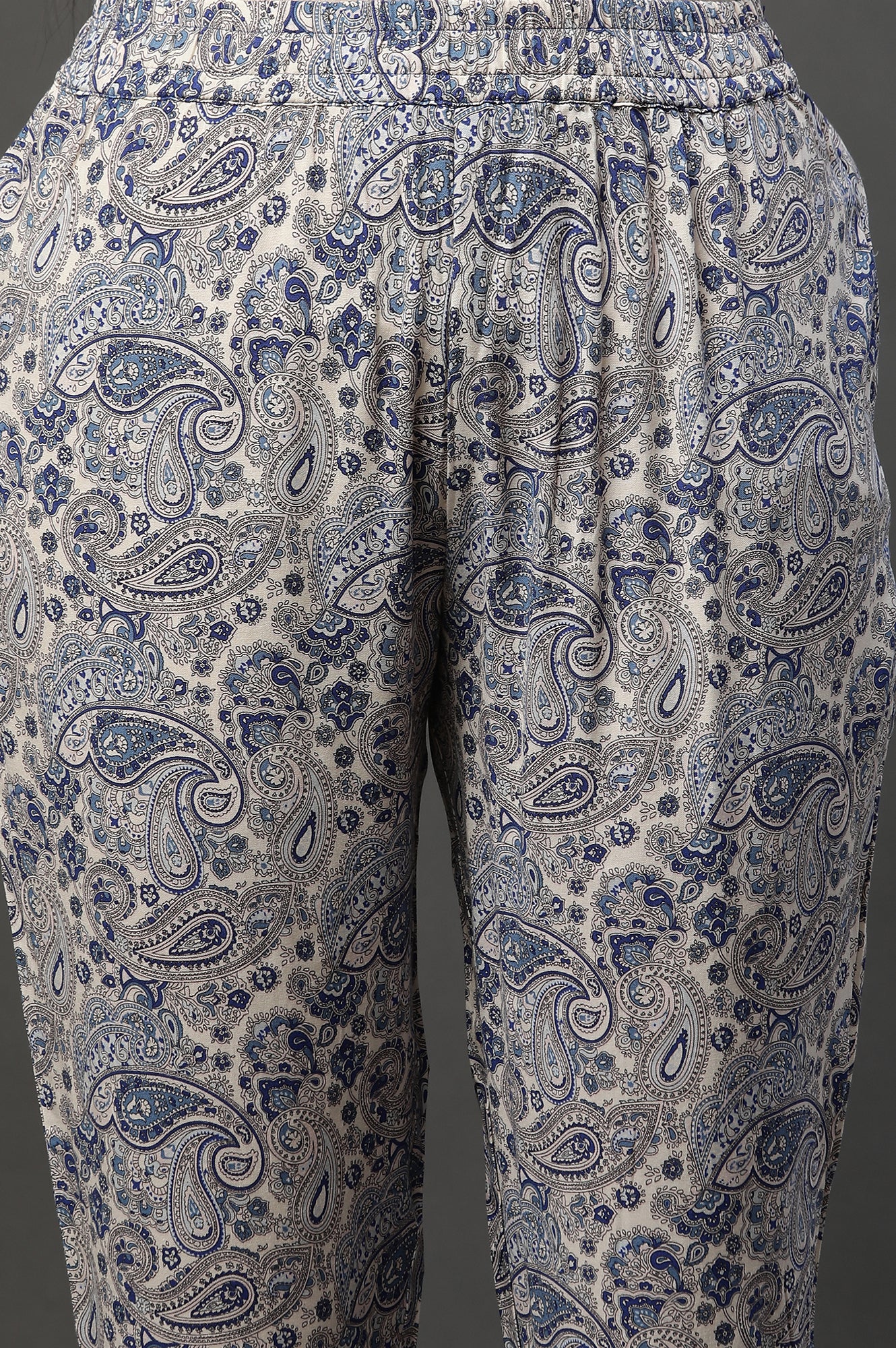 White and Blue Floral Printed Kurta and Pants Co-ord Set