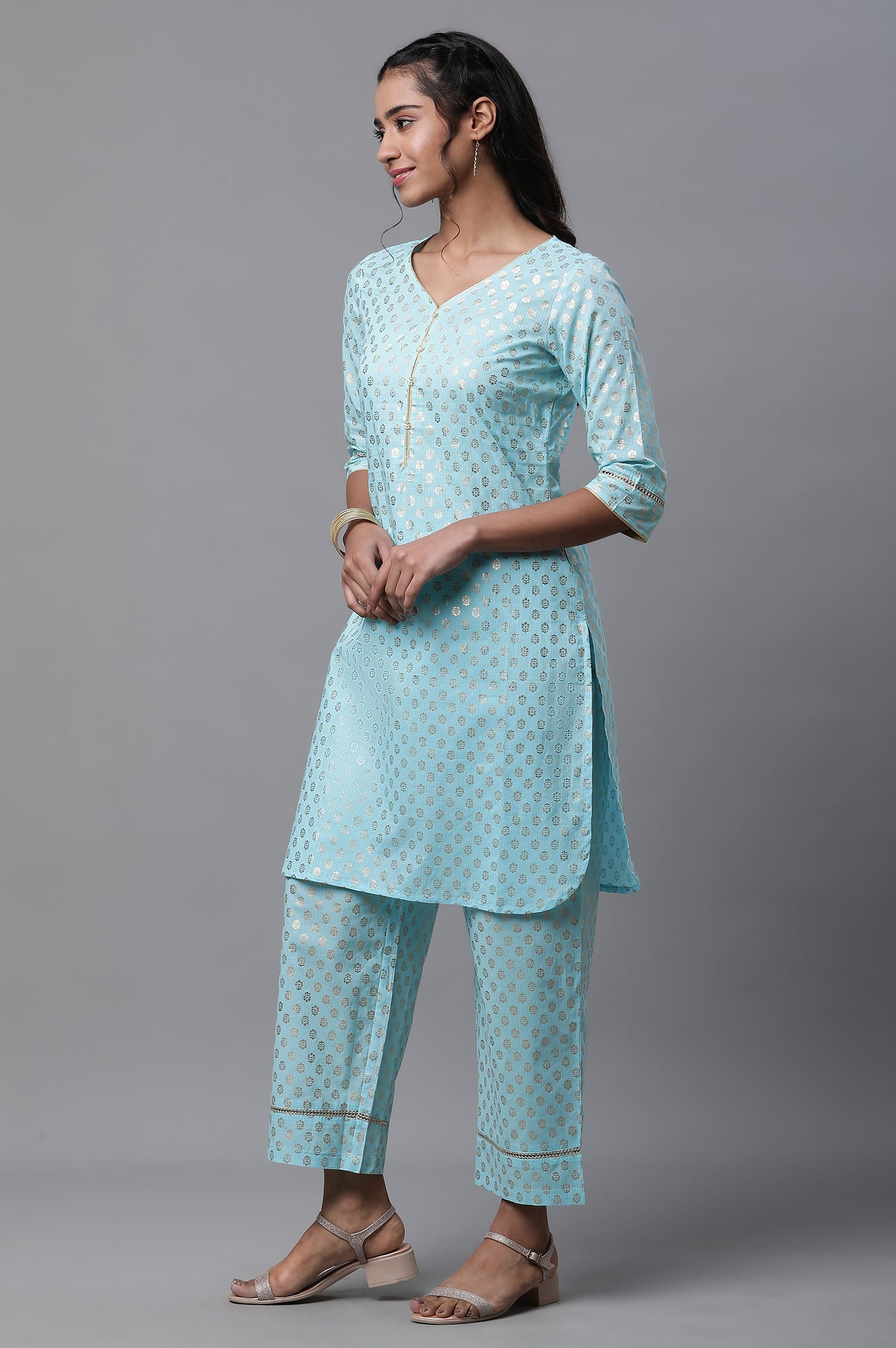 Blue Floral Foil Printed Short Kurta and Pants Co-ord Set