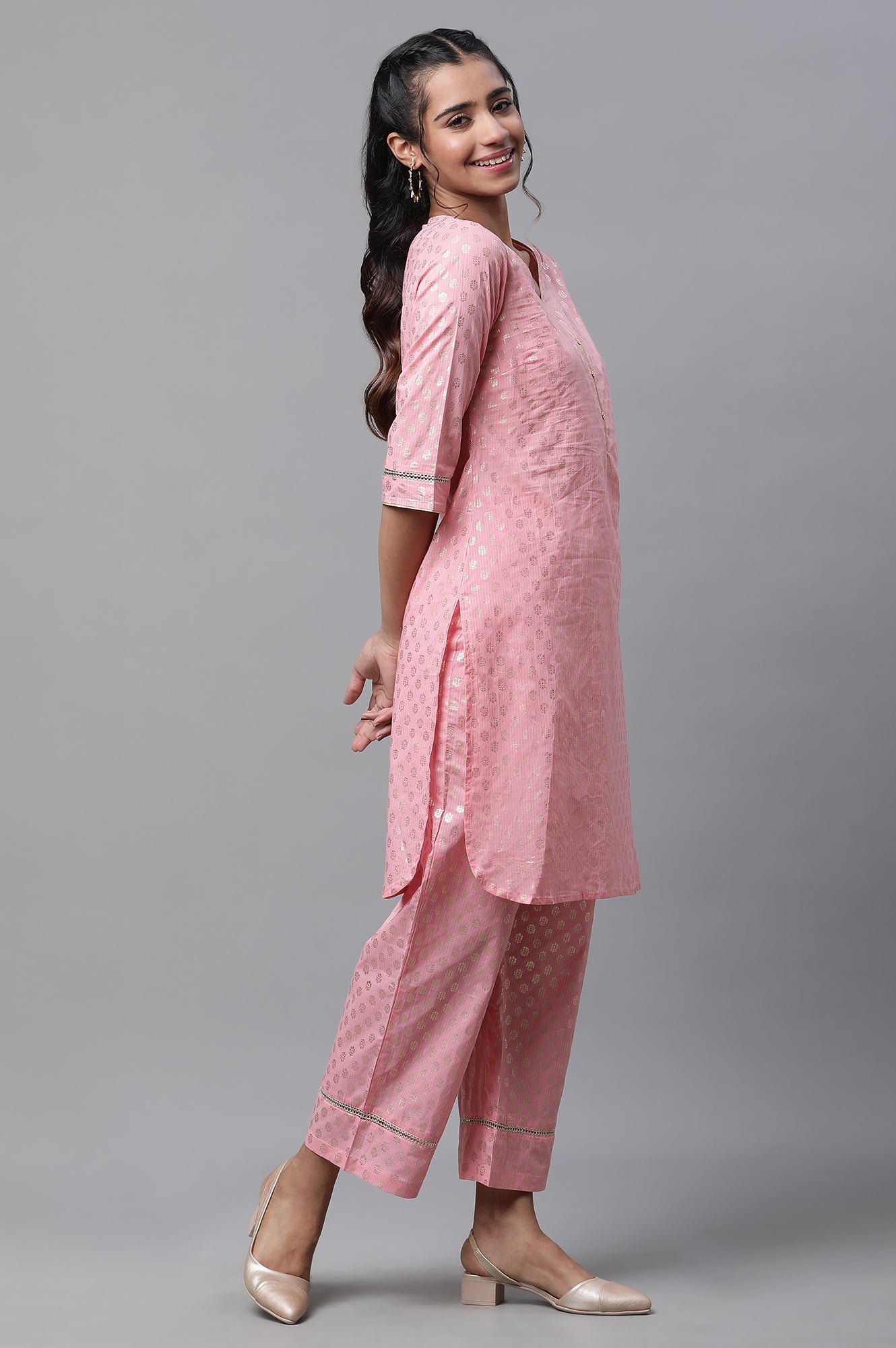 Pink Floral Foil Printed Short Kurta and Pants Co-ord Set