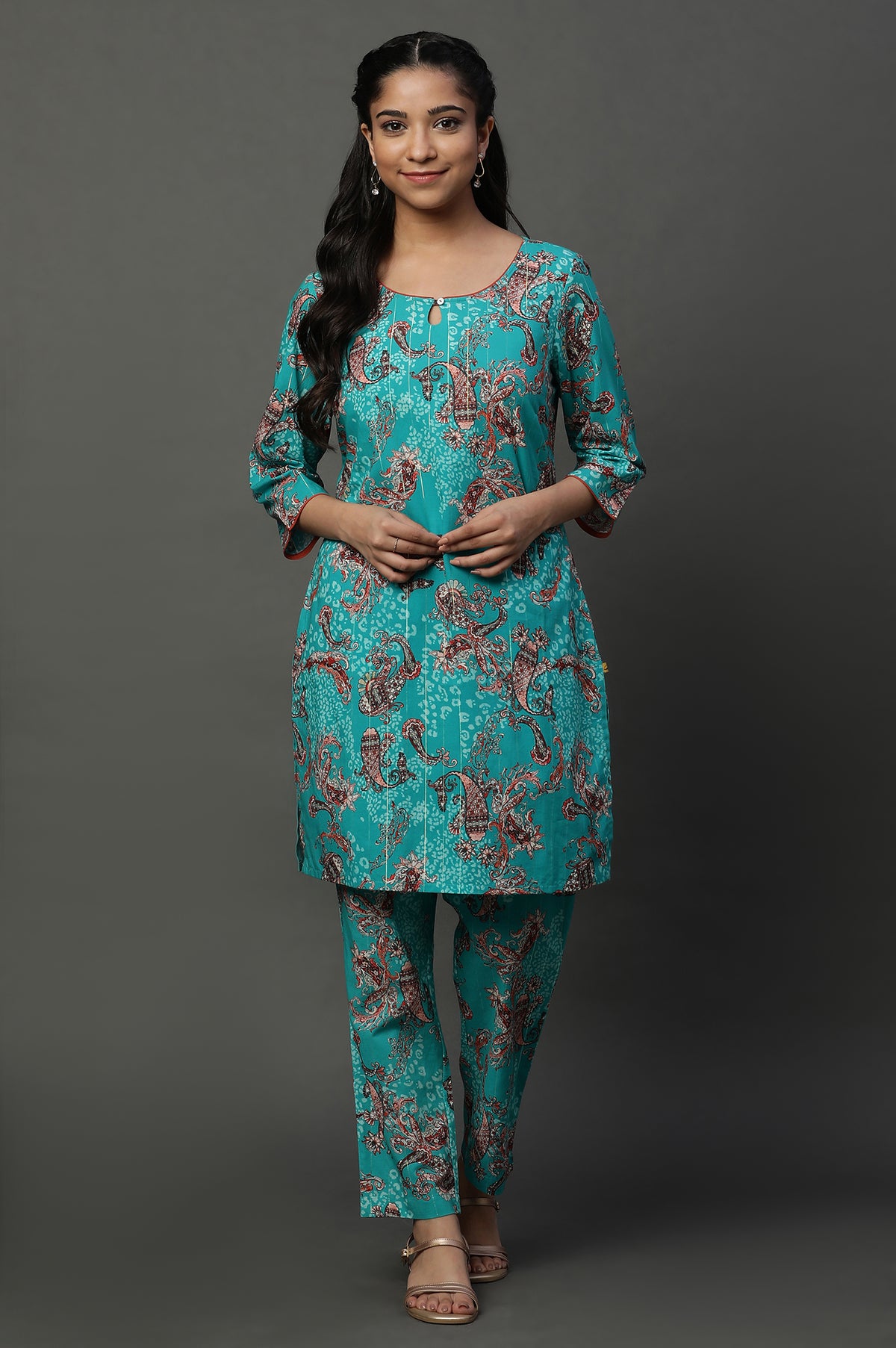Blue Floral Printed Kurta and Pants Coord Set - S
