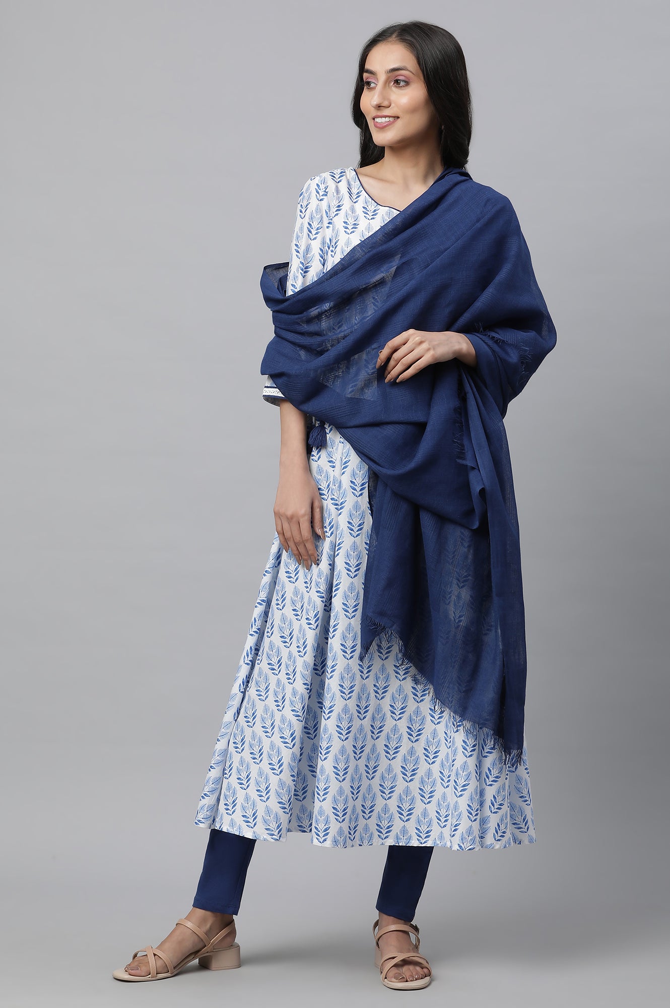 White and Blue Floral Print Kurta, Tights and Dupatta Set