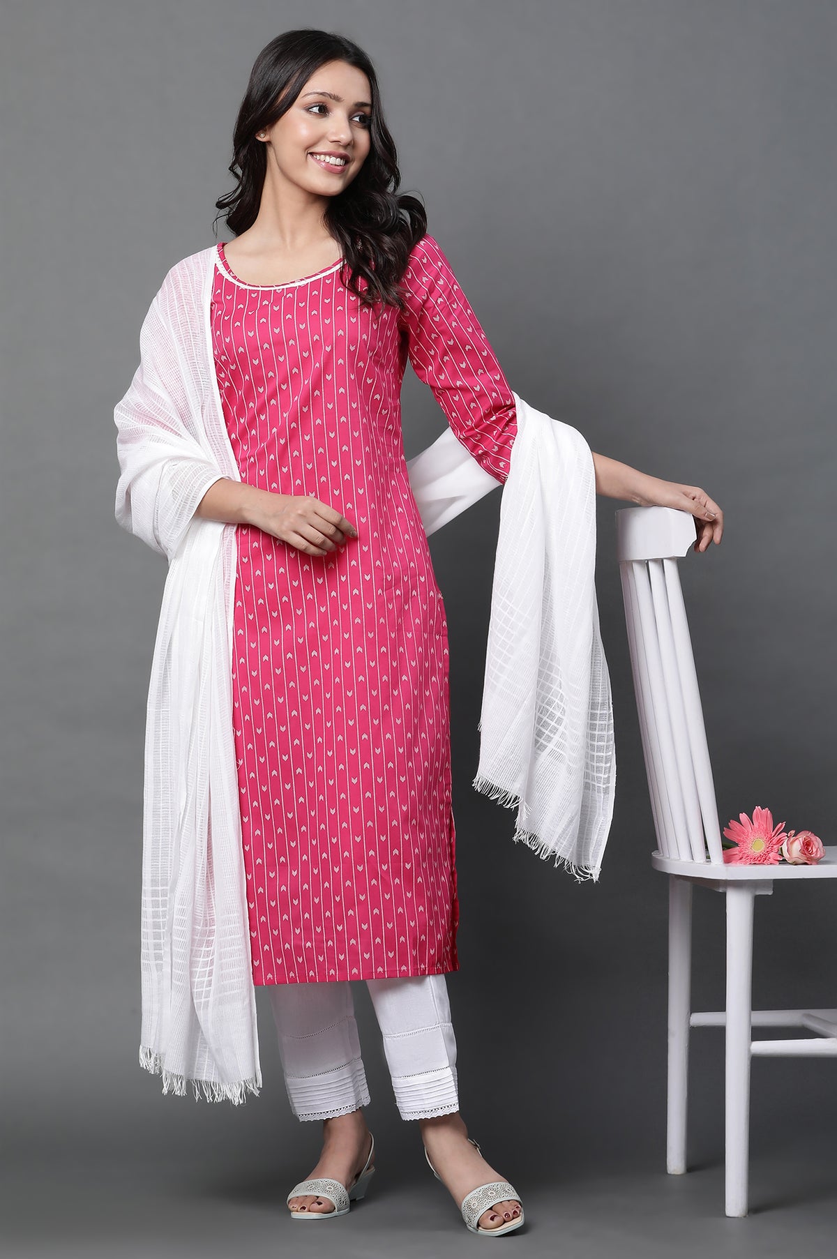 Pink Printed Kurta, Trousers and Dupatta Set - XS