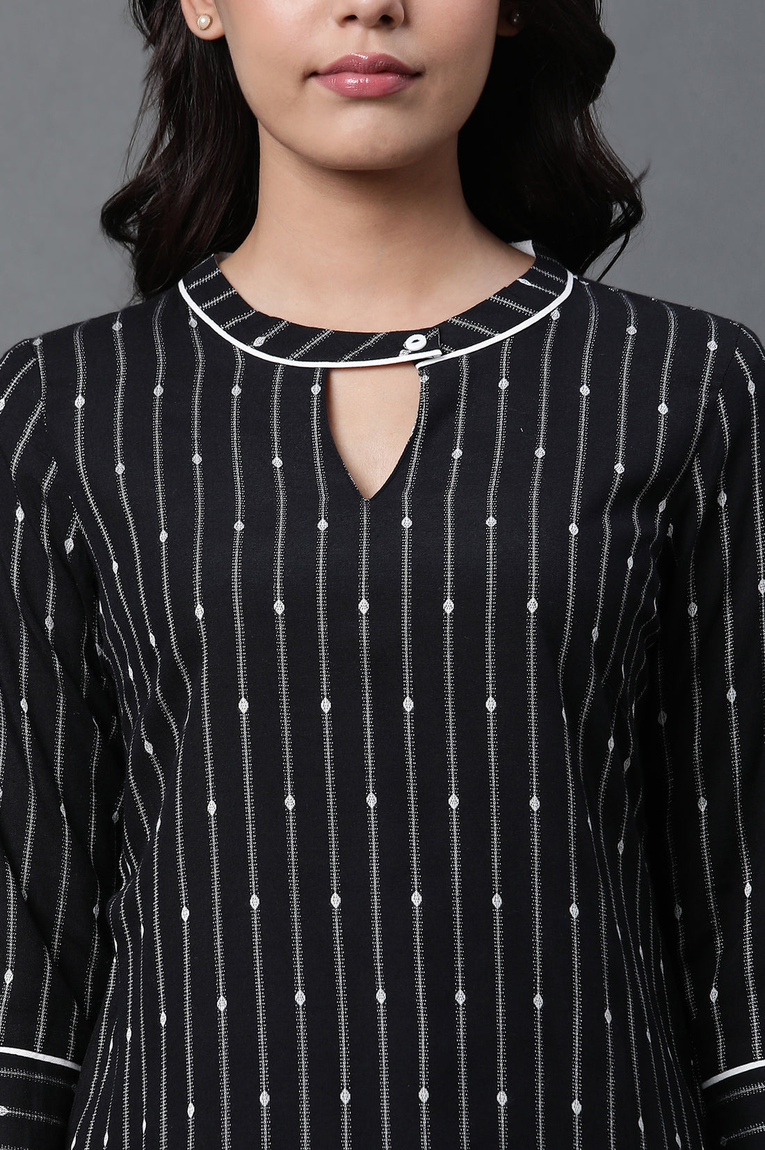 Black Yarn-Dyed Kurta and Jeggings Set
