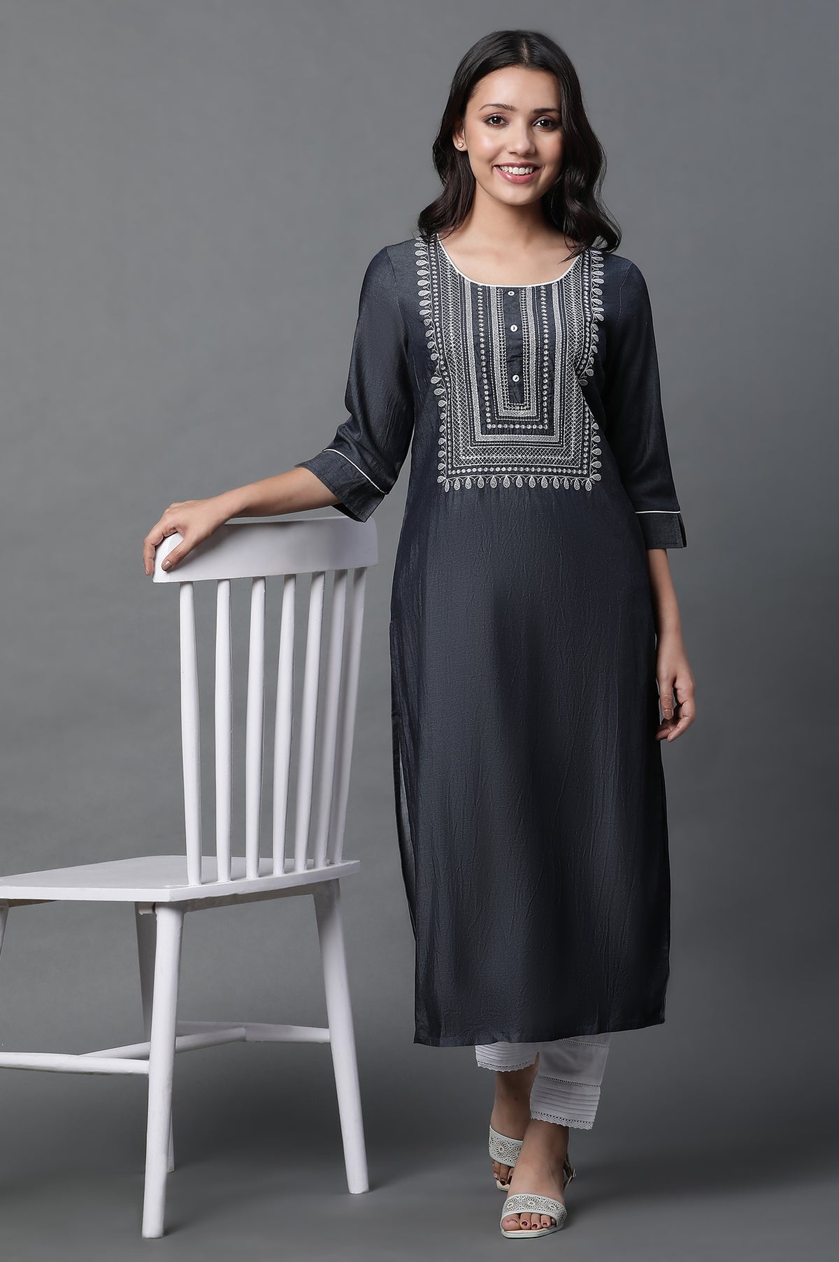 Black Denim Embroidered Kurta and Trousers Set - S