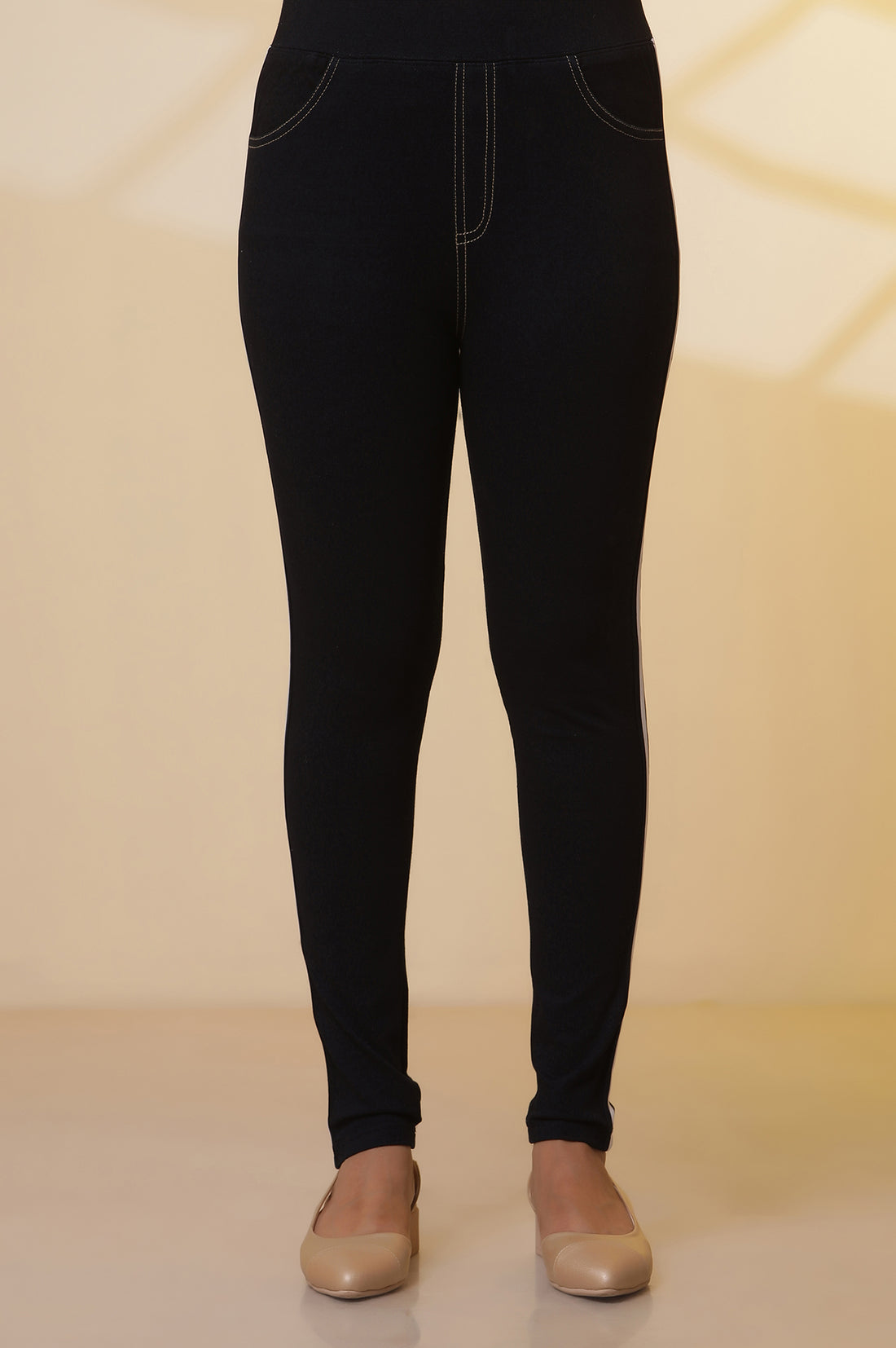 White Textured Cotton Floral Printed Kurta and Denim Jeggings Set