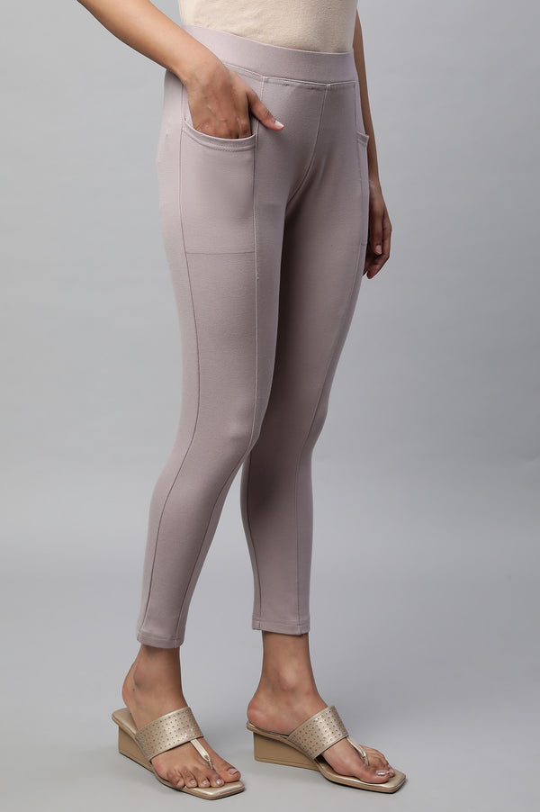 Elleven Women's Light Purple Solid Skinny Fit Knit Yoga Tights with Side Pockets