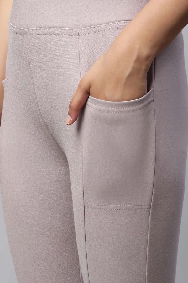 Elleven Women's Light Purple Solid Skinny Fit Knit Yoga Tights with Side Pockets