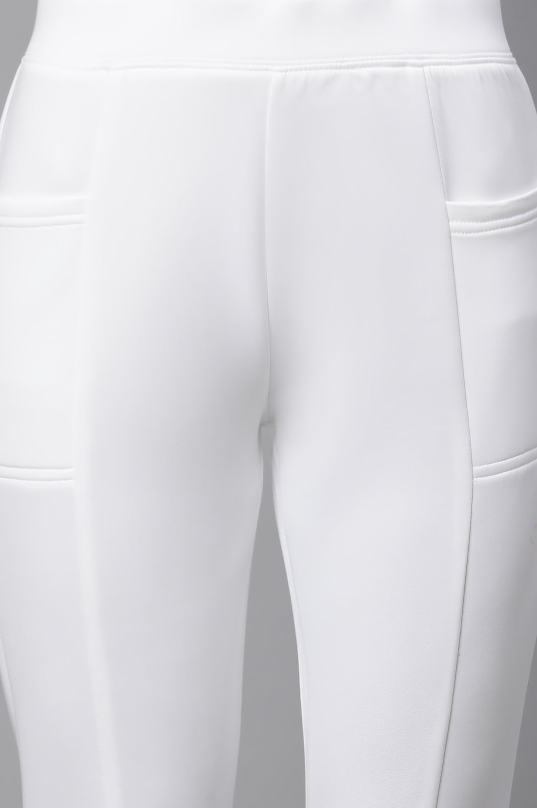 White Solid Skinny Fit Tights With Side Pockets