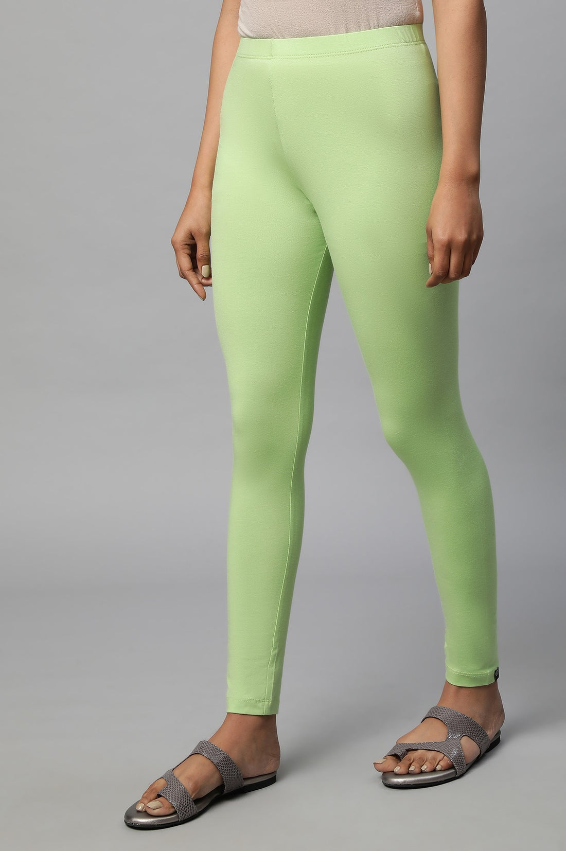 Light Green Solid Skinny Fit Cotton Tights With Elasticated Waist
