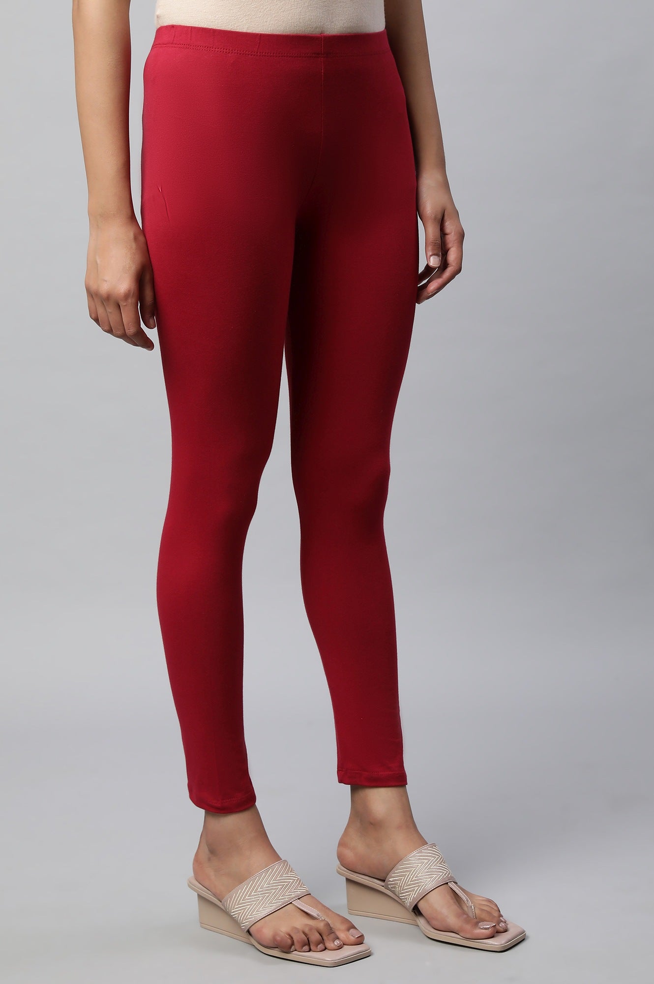 Red Cotton Lycra Cropped Tights