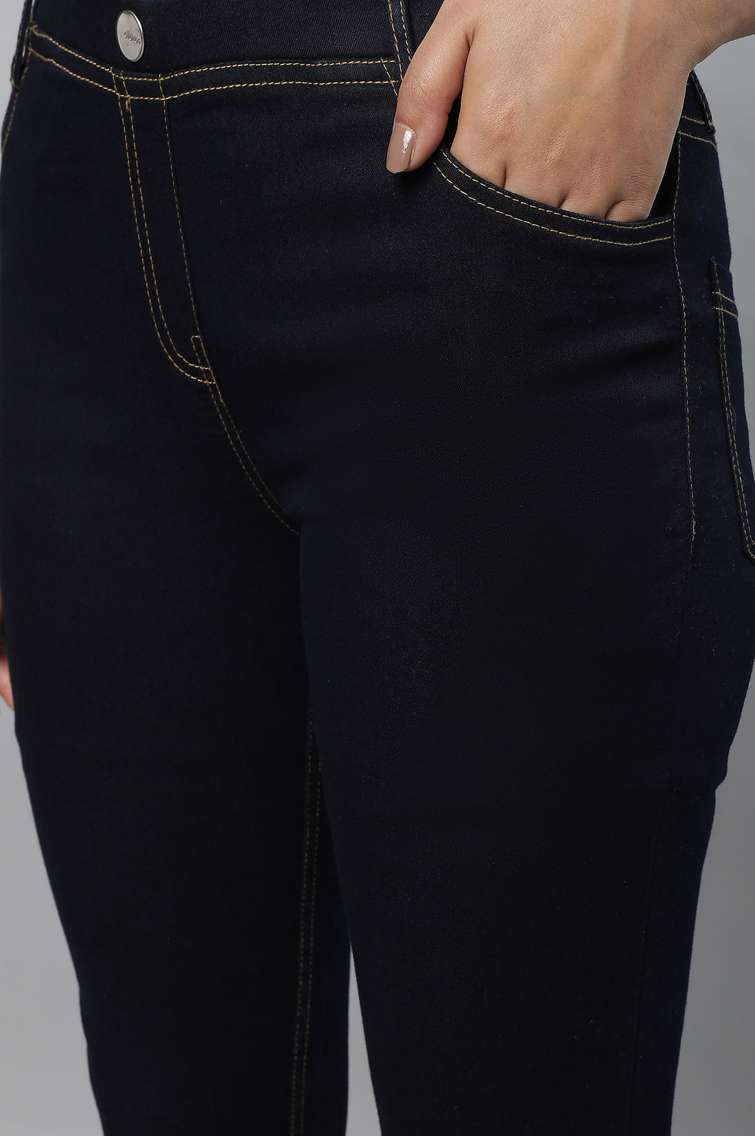 Navy Blue Solid Skinny Fit Denim Jeggings With Slip On Closure