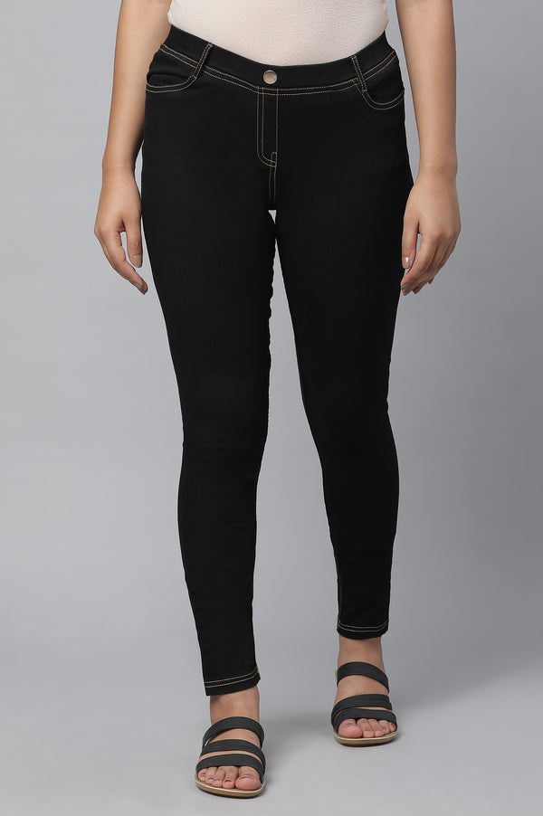 Black Solid Skinny Fit Denim Jeggings With Elasticated Waist