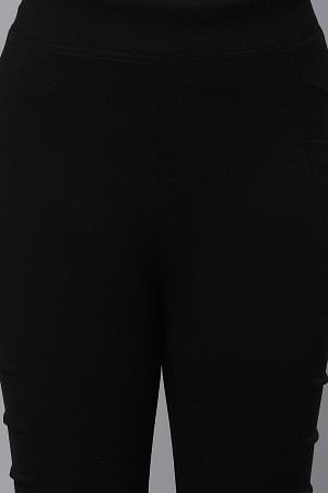 Black Solid Skinny Fit Tights With Elasticated Waist And Side Pockets
