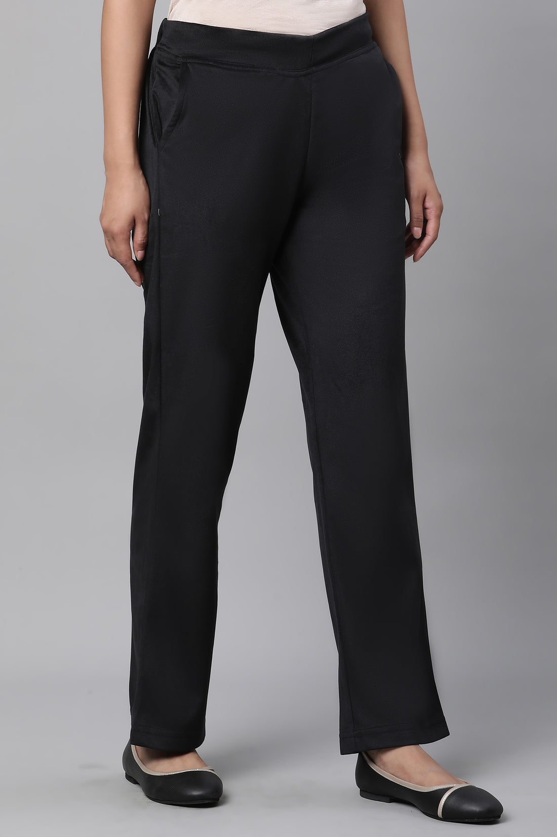 Black Solid Straight Fit Pants With Elasticated Waist
