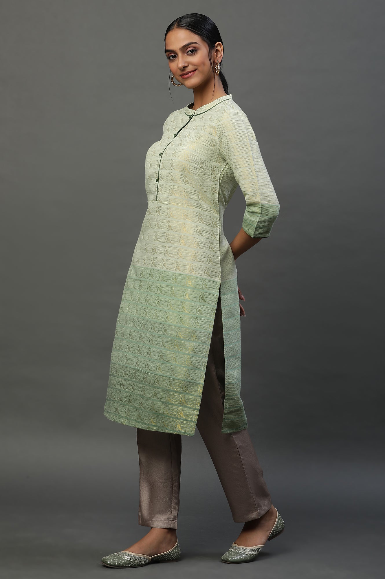 Green Colour Blocked Zari Dobby Kurta