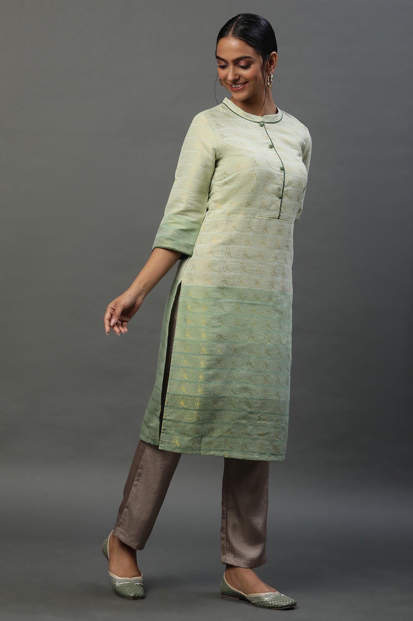 Green Colour Blocked Zari Dobby Kurta