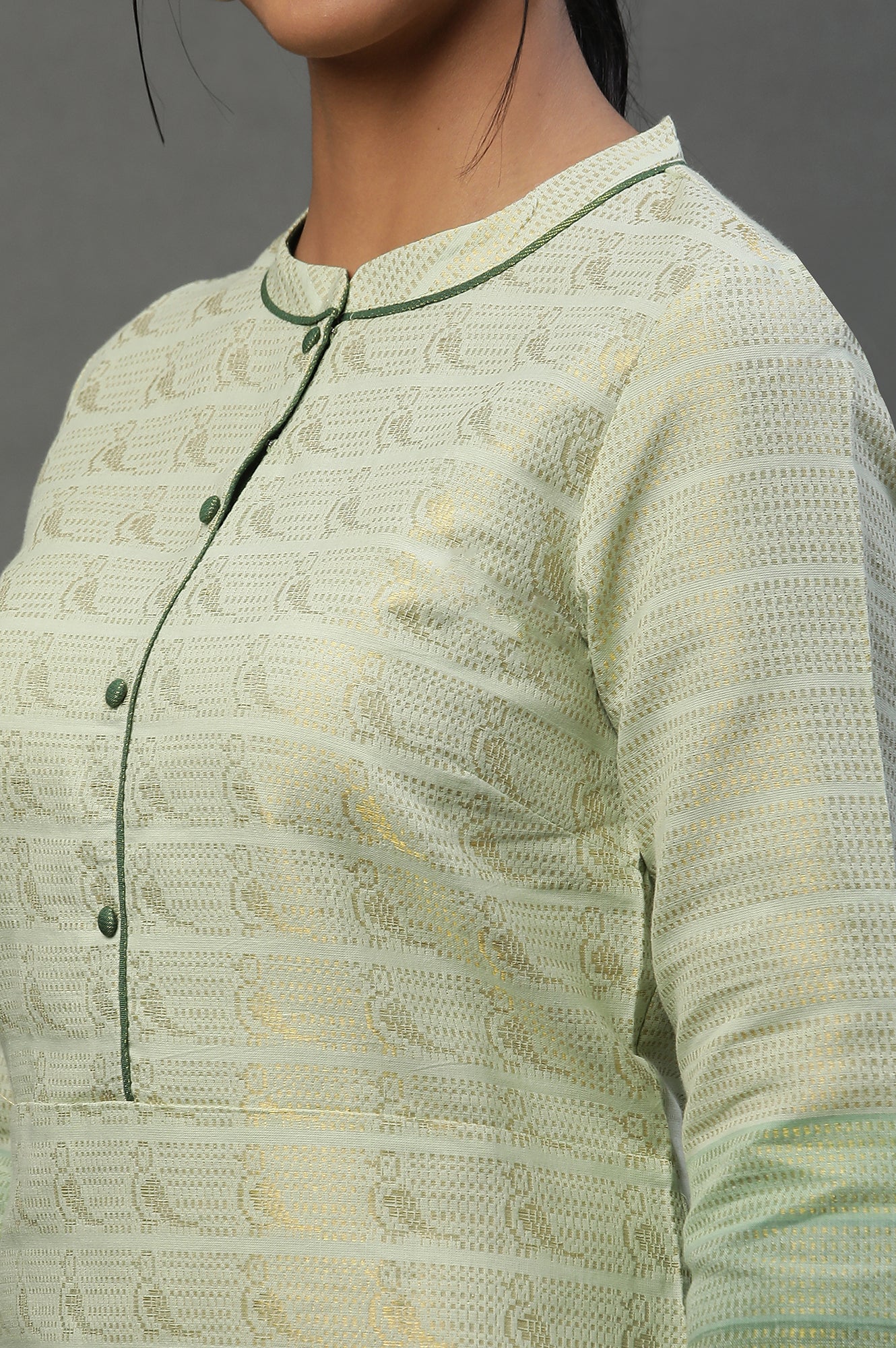 Green Colour Blocked Zari Dobby Kurta