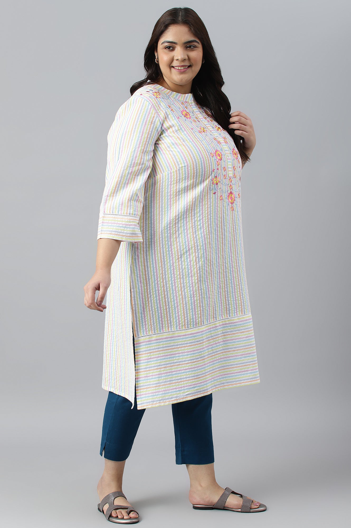 Multi-Coloured Stripe Printed Plus Size Embroidered kurta