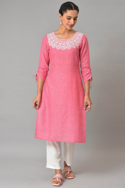 Red Cotton Round Neck Embroidered kurta