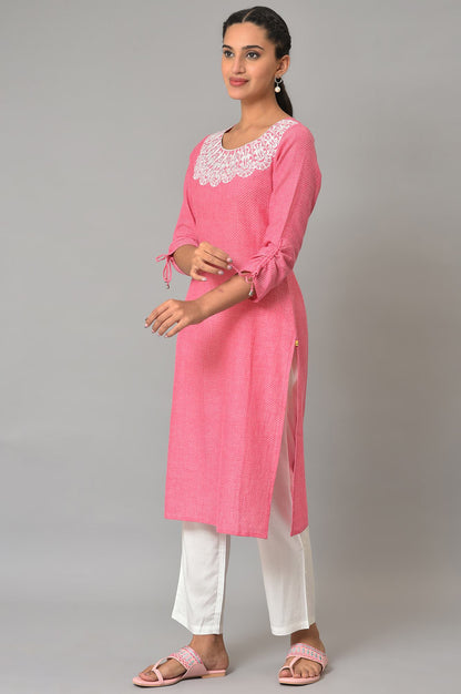 Red Cotton Round Neck Embroidered kurta