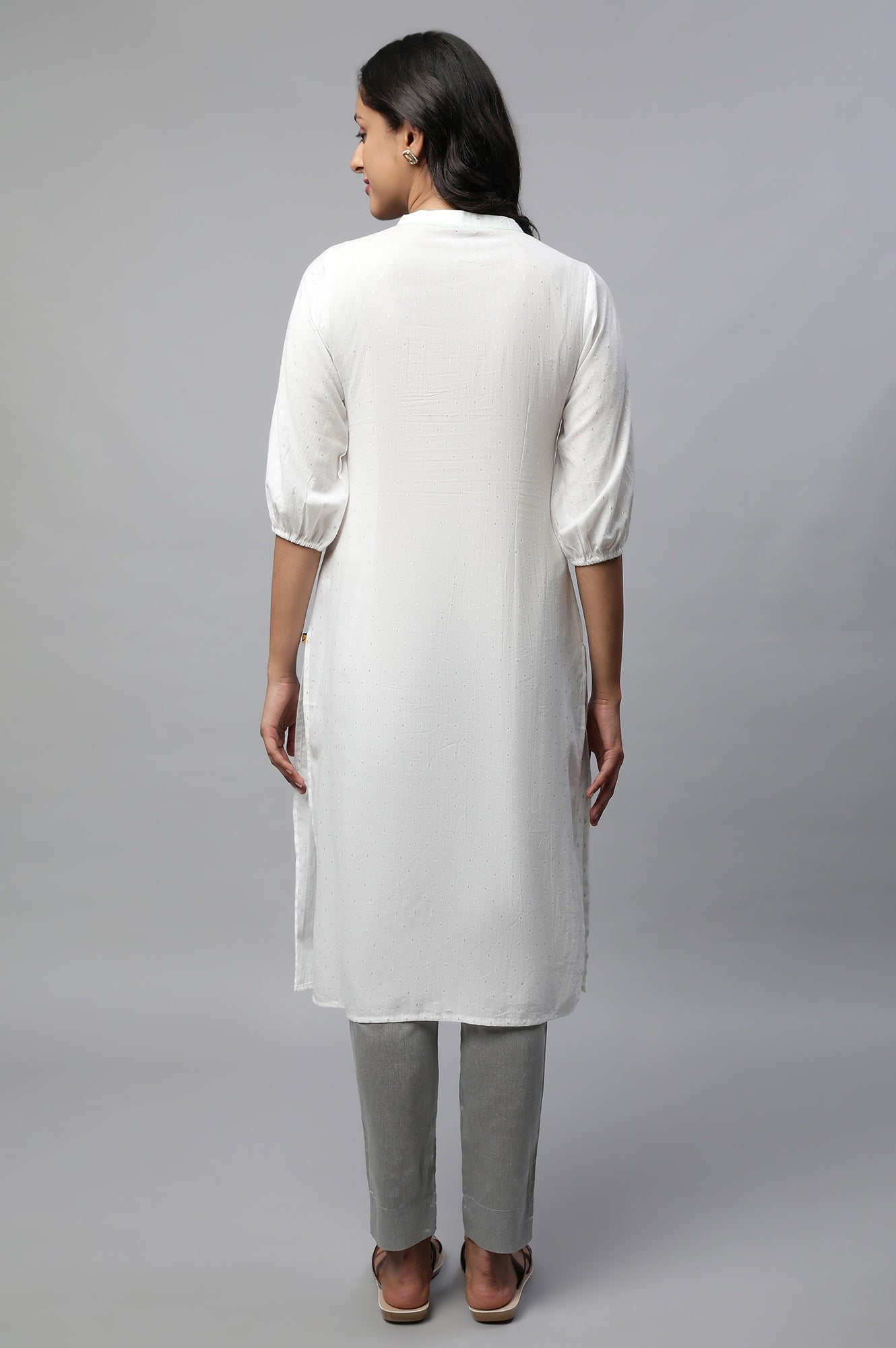 White Embroidered Plus Size Straight kurta