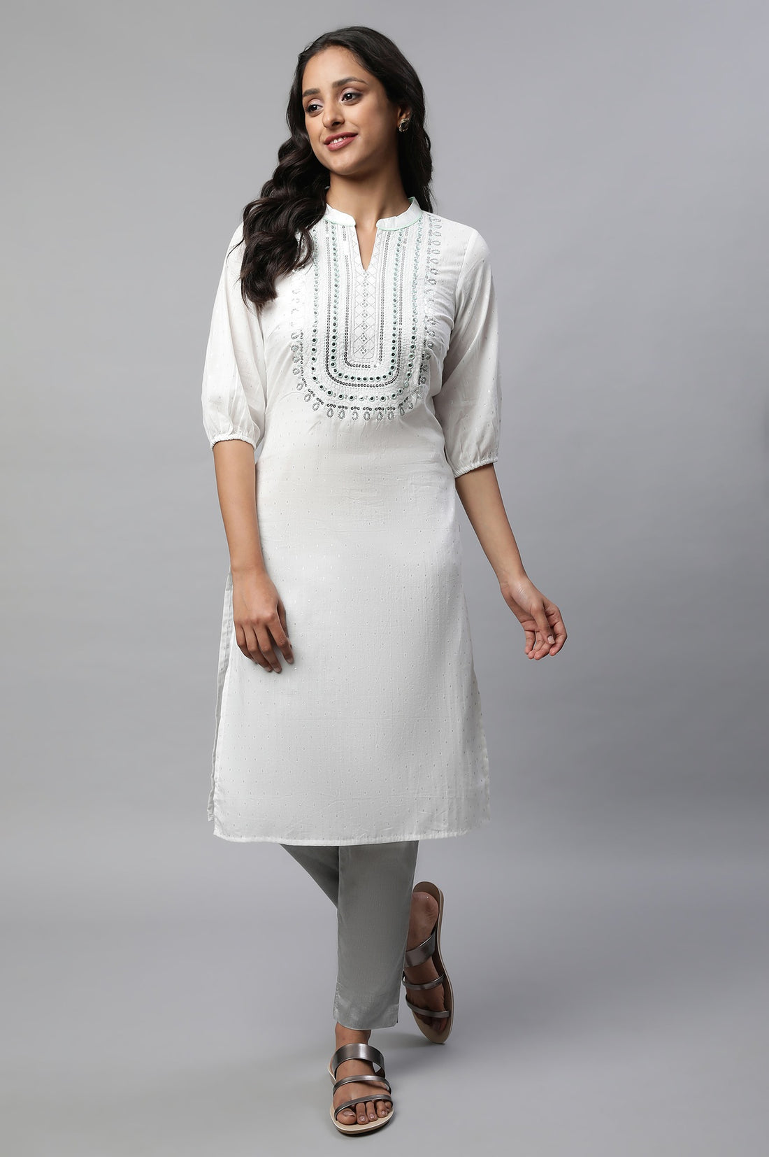 White Embroidered Straight kurta